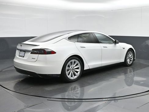 Used 2013 Tesla Model S Performance image 7