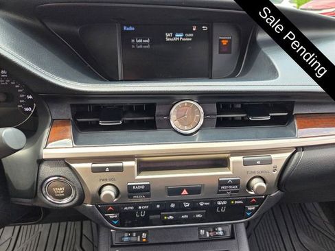 Used 2015 Lexus ES 350 w/ Premium Package FWD image 24