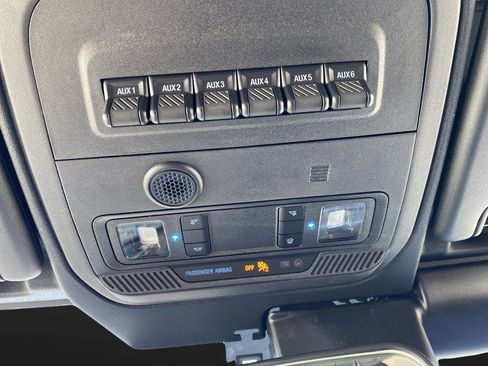 New 2025 Ford Bronco Big Bend w/ Black Diamond Package image 33