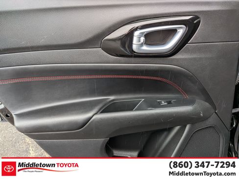Used 2022 Jeep Compass Trailhawk AWD/4WD image 28
