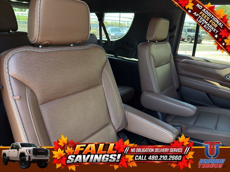 Used 2022 Chevrolet Suburban High Country AWD/4WD image 27
