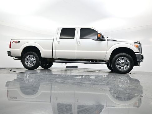Used 2015 Ford F250 Lariat w/ Lariat Ultimate Package image 51