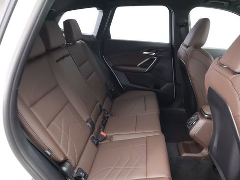 Used 2025 BMW X1 xDrive28i w/ Technology Package image 23