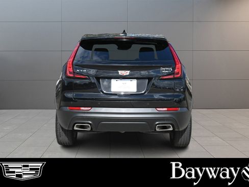 Certified 2023 Cadillac XT4 Luxury w/ Cold Weather Package image 6