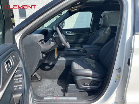 New 2025 Ford Explorer ST-Line w/ Premium Package image 29