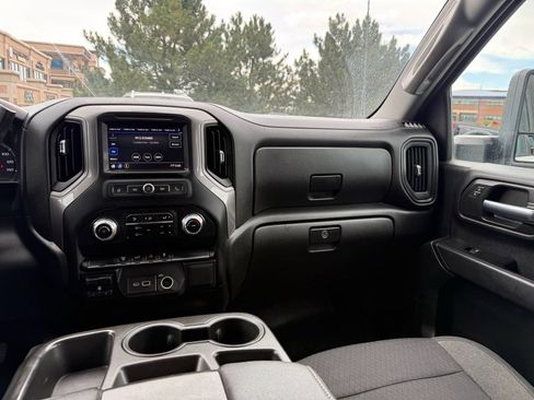 Used 2022 GMC Sierra 2500 Pro w/ Gooseneck/5TH Wheel Package AWD/4WD image 26