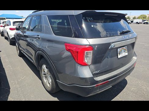 Used 2023 Ford Explorer XLT w/ Equipment Group 202A RWD image 3