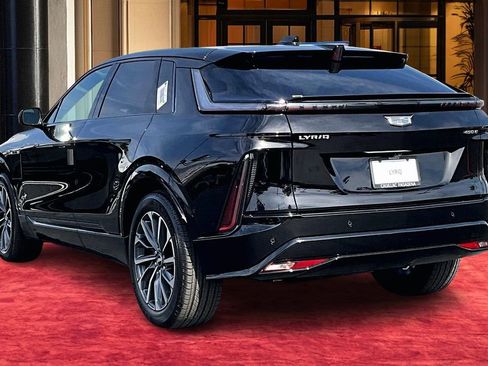 New 2026 Cadillac Lyriq Sport image 4