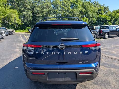 Used 2024 Nissan Pathfinder SV AWD/4WD image 6