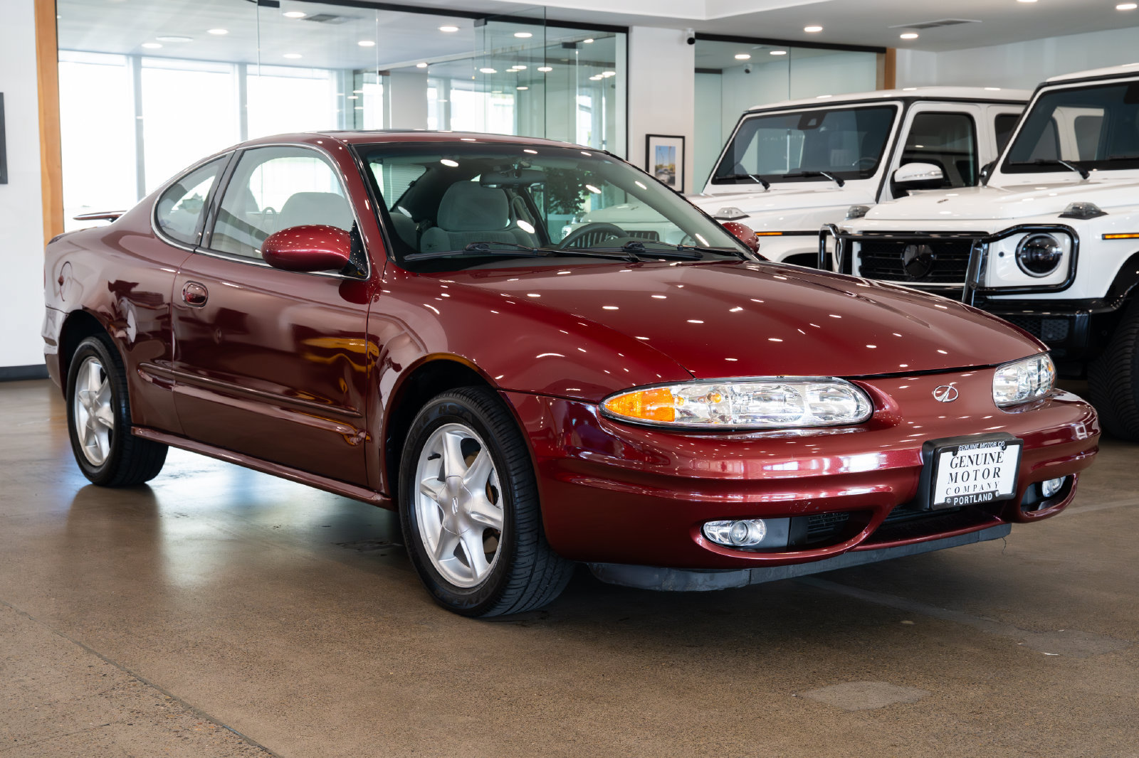 Used 2001 Oldsmobile Alero GL w/ Sun & Sound Pkg FWD image 3