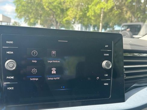 New 2026 Volkswagen Jetta SE FWD image 18
