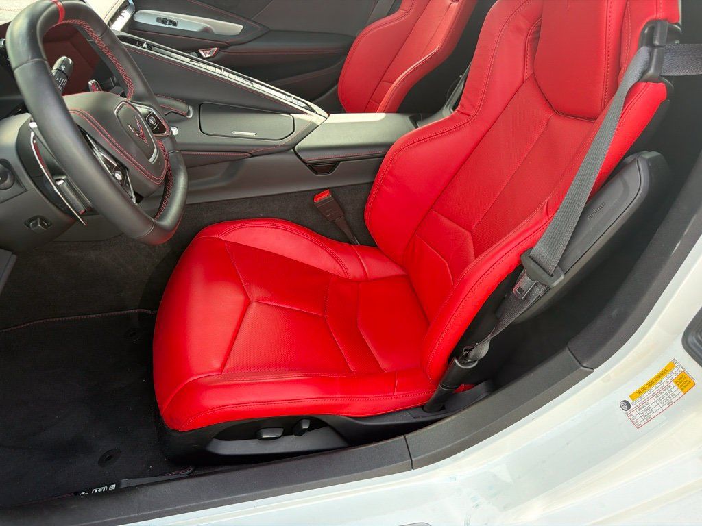 Used 2025 Chevrolet Corvette Stingray Coupe w/ 1LT RWD image 7