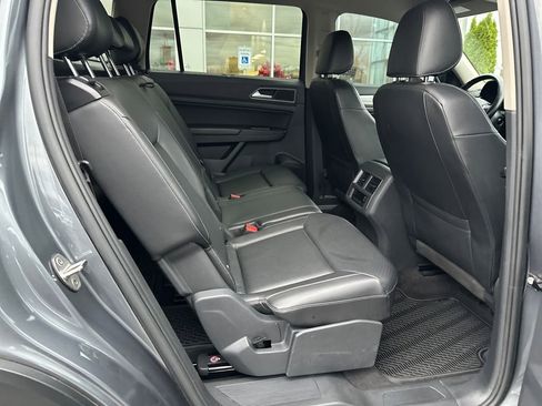 Used 2018 Volkswagen Atlas SE image 16