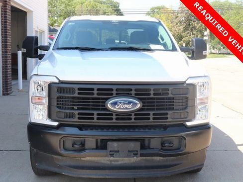 Used 2024 Ford F350 XL w/ Camper Package image 5