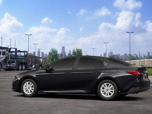 New 2026 Toyota Camry LE AWD/4WD image 5