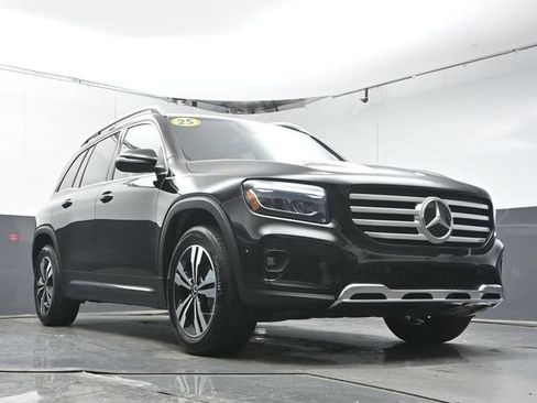 Used 2025 Mercedes-Benz GLB 250 image 34
