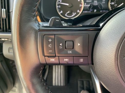 Used 2023 Nissan Pathfinder SL w/ SL Premium Package image 24