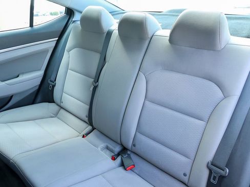 Used 2020 Hyundai Elantra SEL image 36