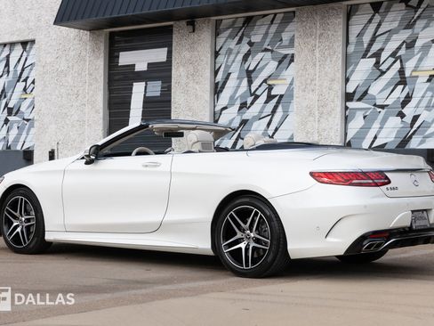 Used 2020 Mercedes-Benz S 560 Cabriolet image 10