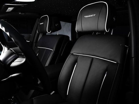 Used 2026 Rolls-Royce Phantom Sedan RWD image 23