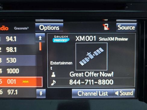 Used 2018 Toyota Avalon XLE Premium image 25