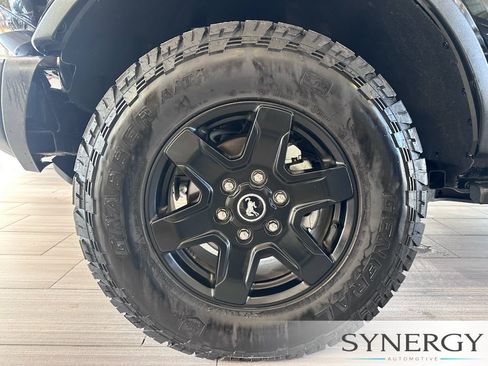 Used 2024 Ford Bronco Black Diamond AWD/4WD image 10