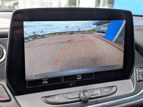 Certified 2025 Chevrolet Blazer LT AWD/4WD image 27
