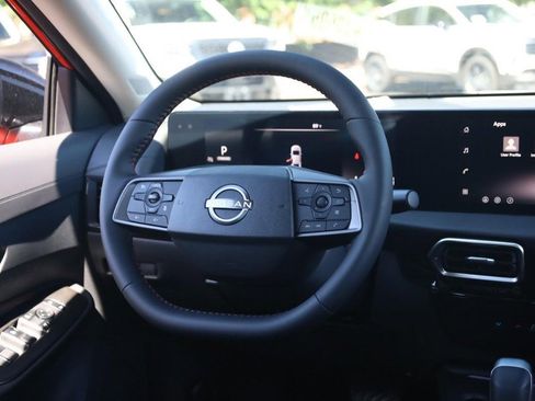 New 2026 Nissan Sentra SR w/ Floor Mat Package FWD image 22