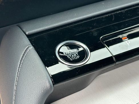 New 2026 Lincoln Navigator Reserve w/ Jet Appearance Package AWD/4WD image 10