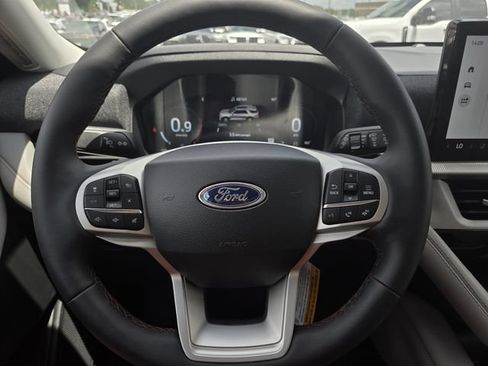 New 2026 Ford Explorer Active w/ Active Comfort Package RWD image 20