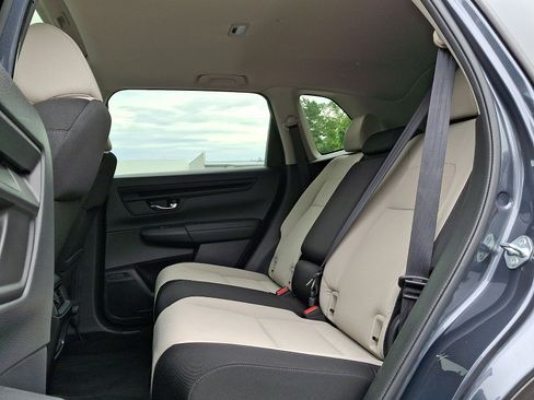 Certified 2024 Honda CR-V EX image 9