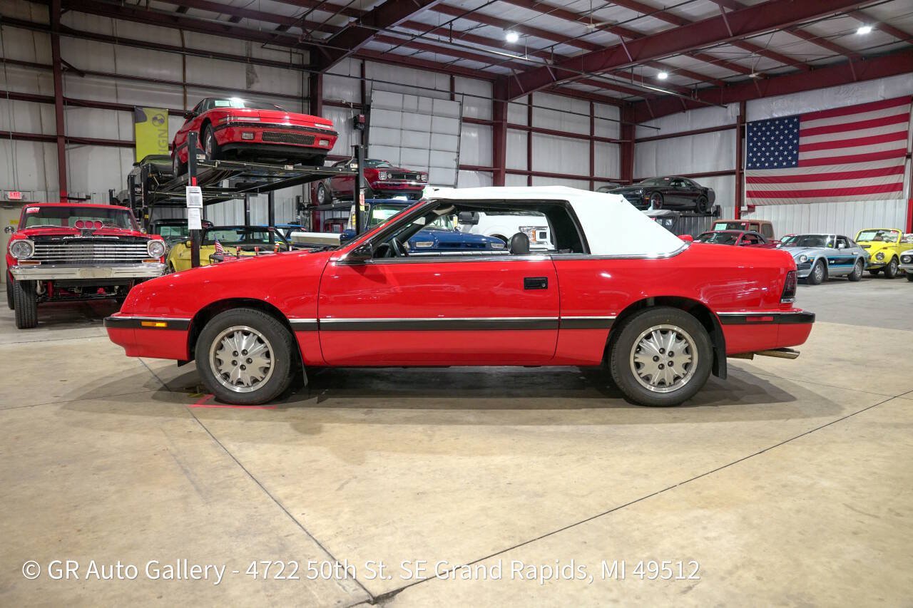 Used 1988 Chrysler LeBaron Convertible FWD image 21