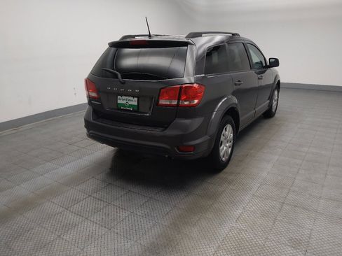 Used 2019 Dodge Journey SE w/ Connectivity Group FWD image 9
