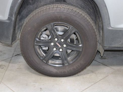 Used 2023 GMC Acadia AT4 w/ Preferred Package image 14