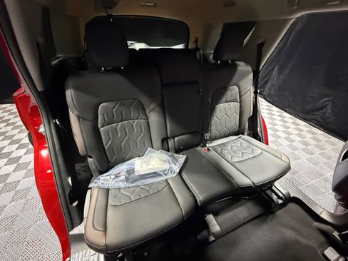 New 2026 Nissan Pathfinder Platinum AWD/4WD image 18