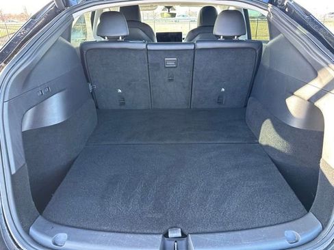 Used 2021 Tesla Model Y Long Range image 12