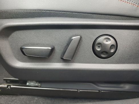 New 2026 Nissan Sentra SR w/ SR Premium Package FWD image 33