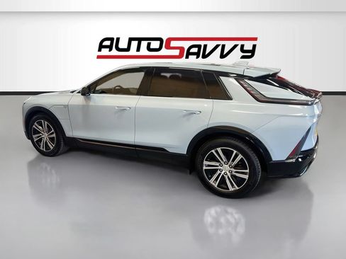 Used 2025 Cadillac Lyriq Sport AWD/4WD image 4