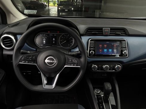 Used 2025 Nissan Versa SV FWD image 13