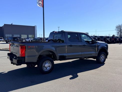 New 2026 Ford F250 XL w/ FX4 Off-Road Package AWD/4WD image 10