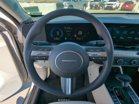 New 2026 Hyundai Kona SE image 21