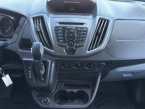 Used 2019 Ford Transit 250 148 Medium Roof RWD image 9