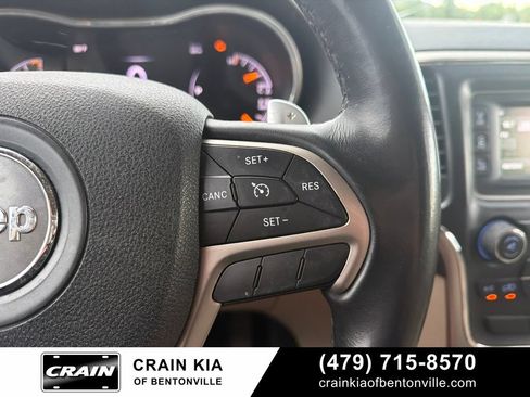 Used 2015 Jeep Grand Cherokee Laredo w/ Quick Order Package 23E RWD image 24