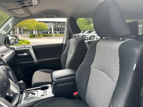Used 2015 Toyota 4Runner SR5 AWD/4WD image 12