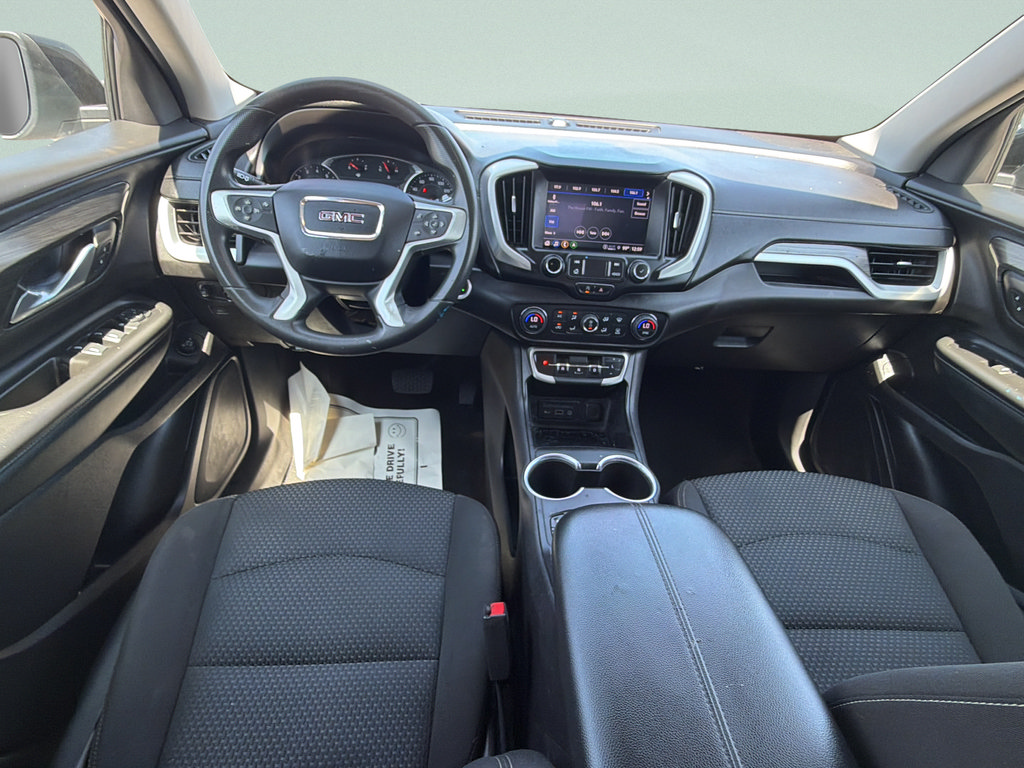 Used 2024 GMC Terrain SLE w/ Driver Convenience Package FWD image 16