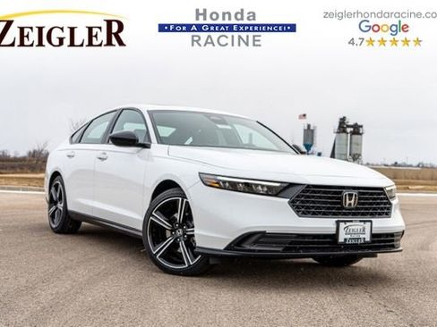 Used 2025 Honda Accord SE image 1