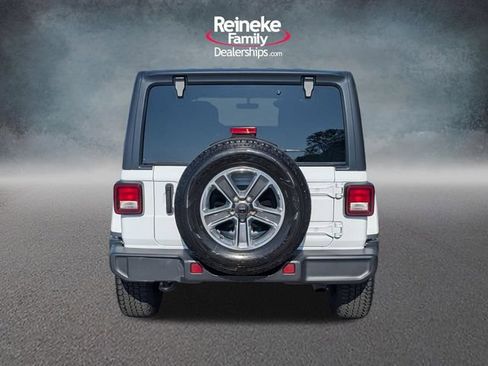 Used 2021 Jeep Wrangler Unlimited Sahara w/ Uconnect 4C Nav & Sound Group AWD/4WD image 6