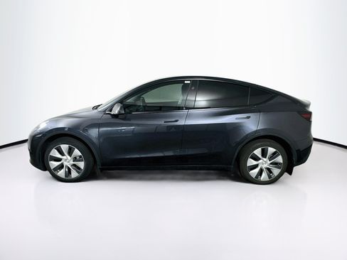Used 2024 Tesla Model Y Long Range AWD/4WD image 4