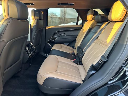 New 2026 Land Rover Range Rover Sport Dynamic SE AWD/4WD image 19