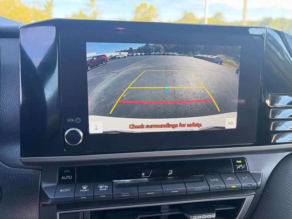 Used 2025 Toyota Camry SE FWD image 23